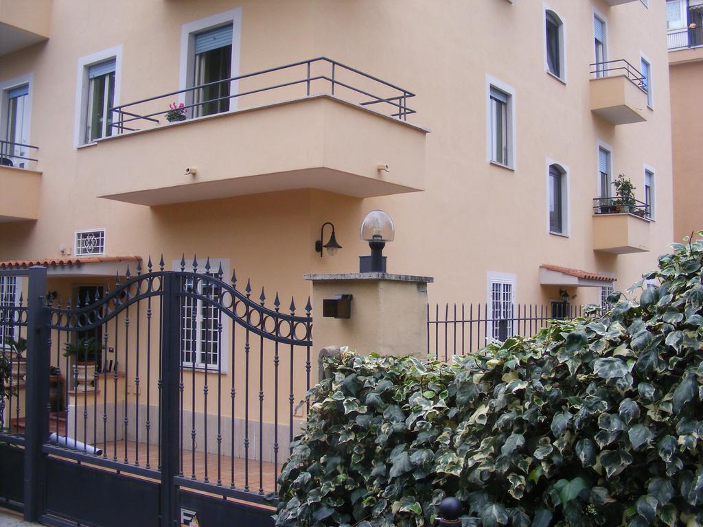 Apartment Gli Alloggi Di Papa *