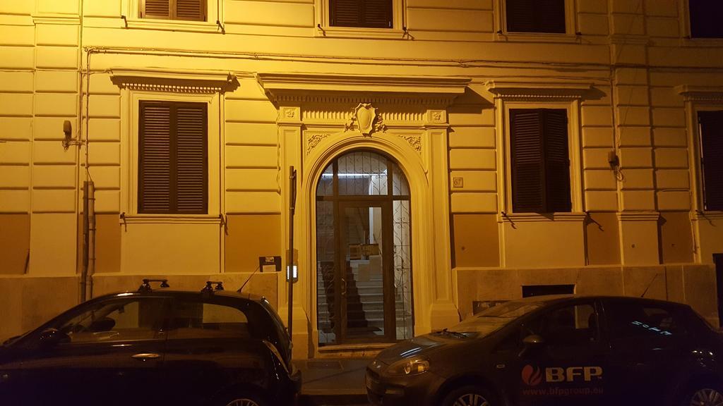 Guest house Una Finestra Su Monti 3*