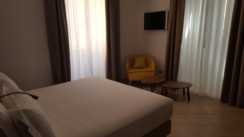Una Finestra Su Monti Rome