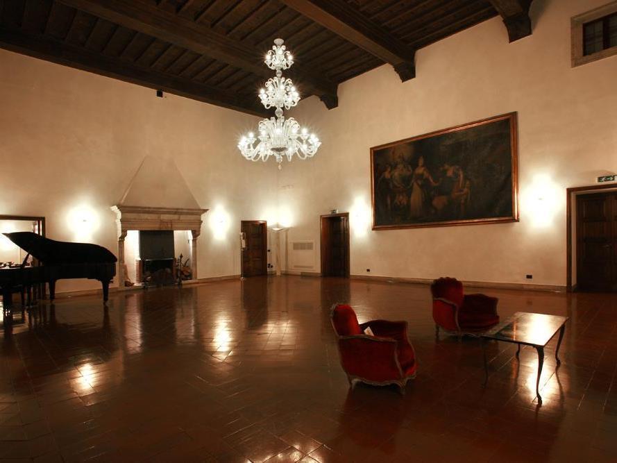 Hotel Columbus
