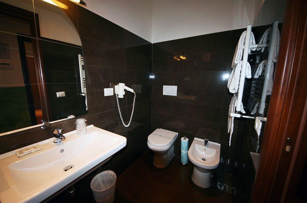 Hotel Saturnia Rome