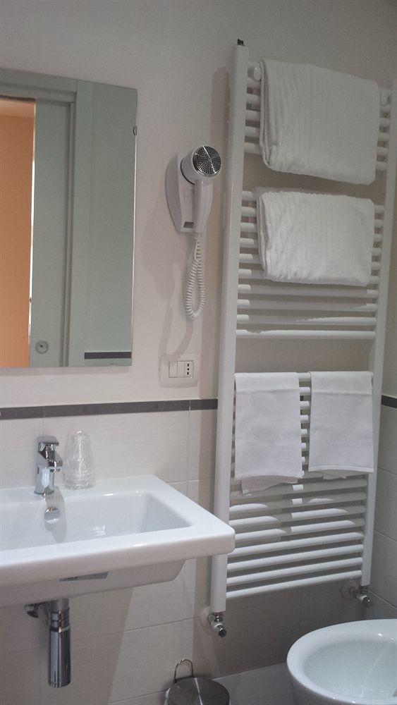 Hotel Saturnia 2*
