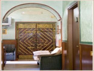 Hotel Farini Rome