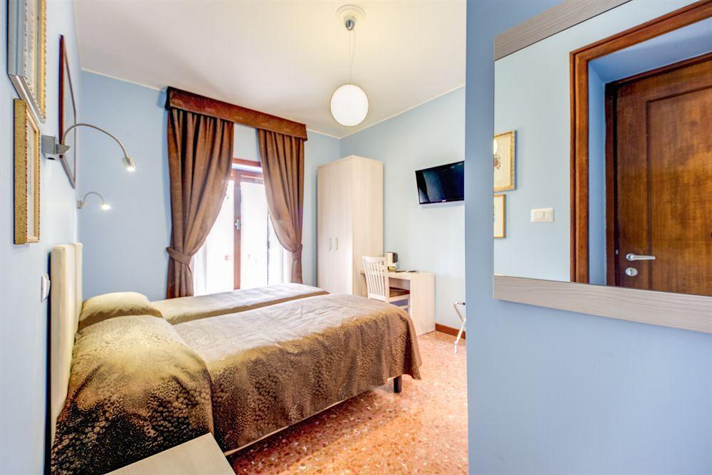 Bed & Breakfast Domus Cornelia 2*