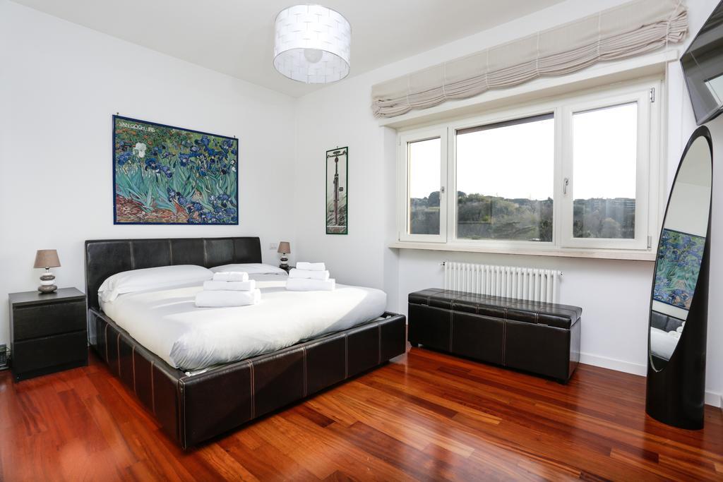 St. Peter Terrace Apartment *