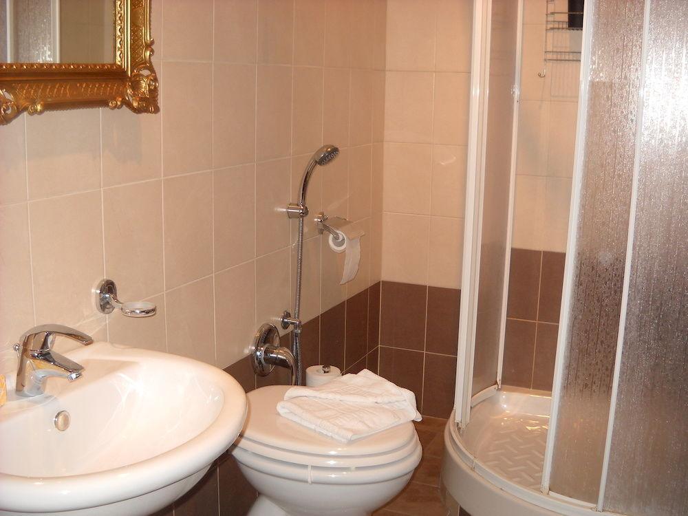 Rome's Holidays Guest house
