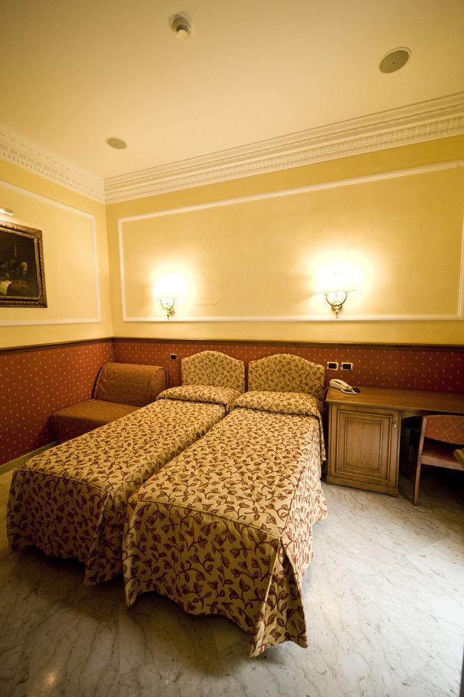Donatello Hotel 3*