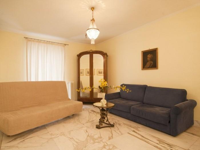Urban House Apartment