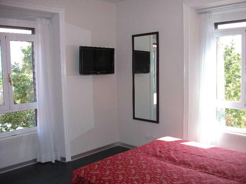 Imperial Guest house 3*