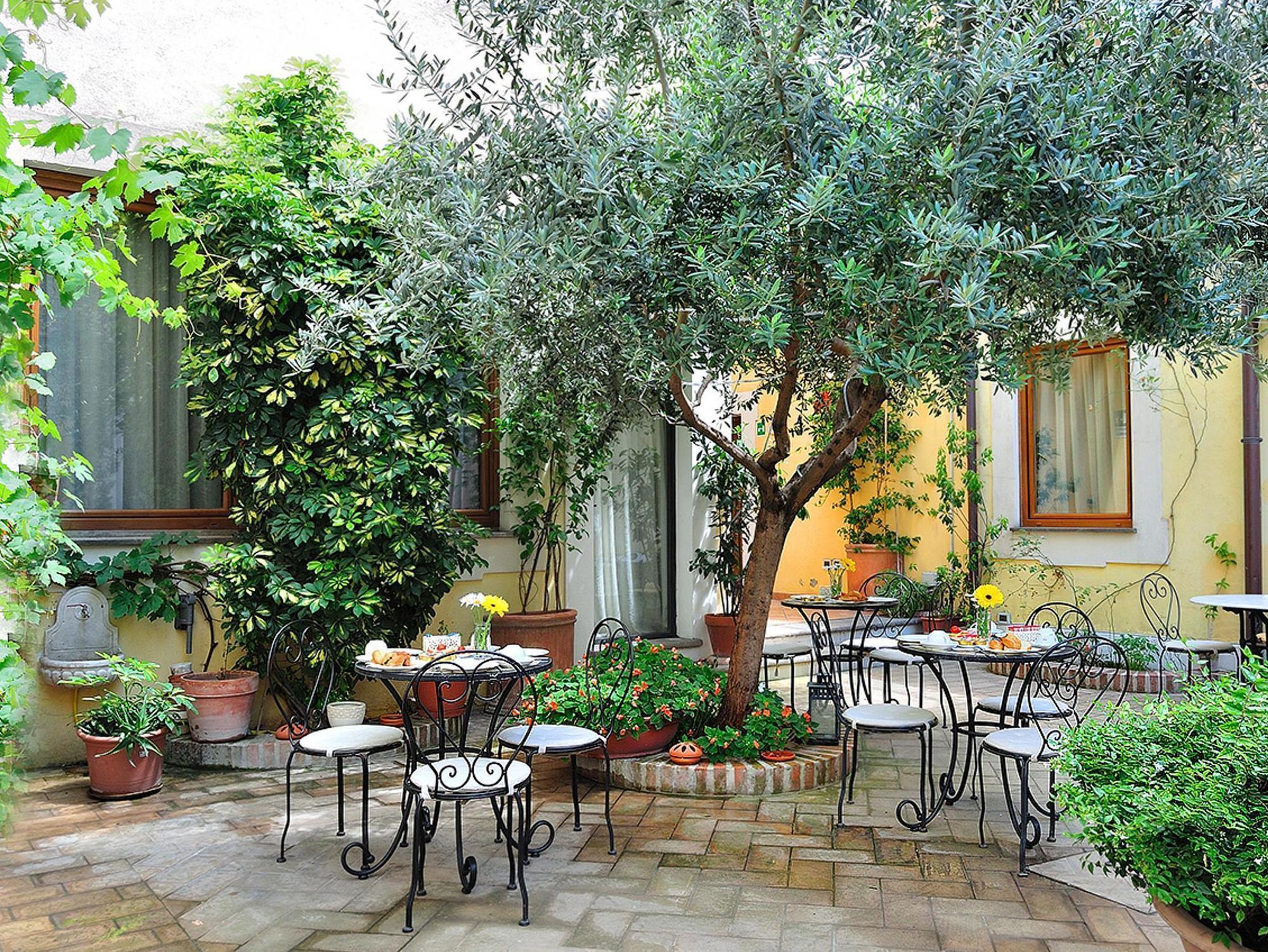 Le Clarisse Trastevere 3* Rome
