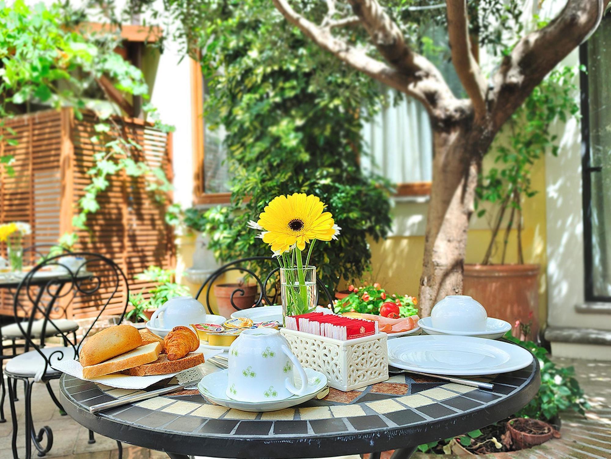 Le Clarisse Trastevere Guest house 3*