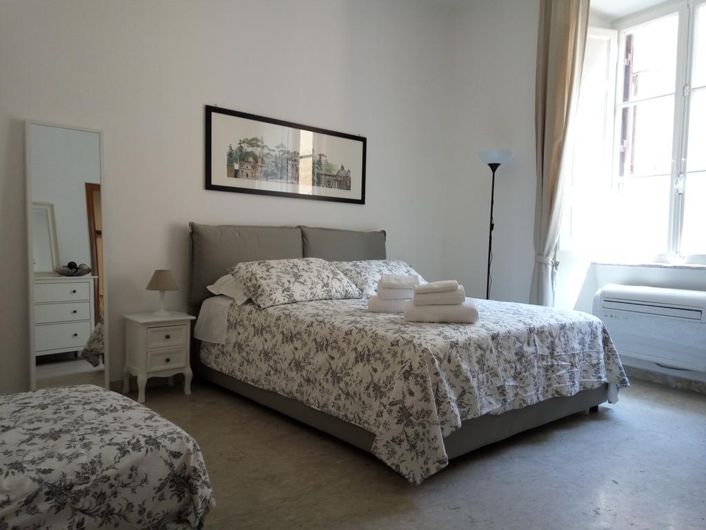 Roman In Via Cavour Holiday home Rome