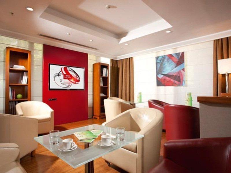 Hotel Courtyard By Marriott Park Rome
