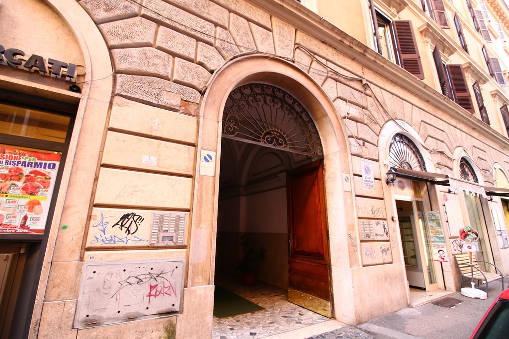 Magenta Collection Del Grande Rome