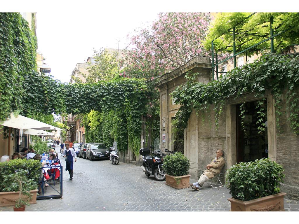 Apartment Margutta Rome