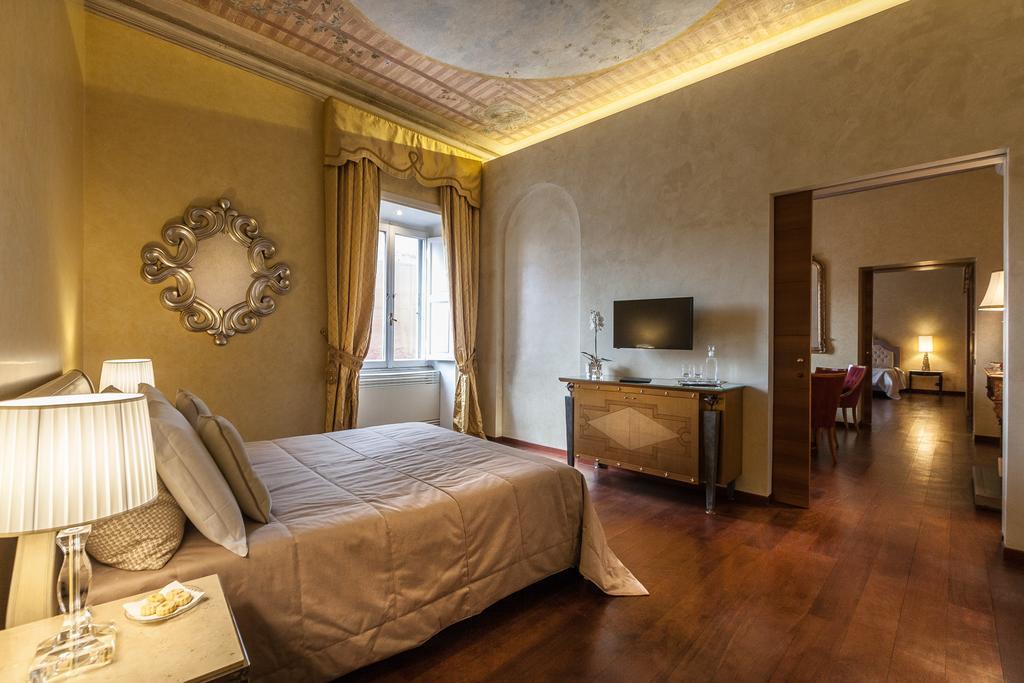 Prestigious Piazza Navona
