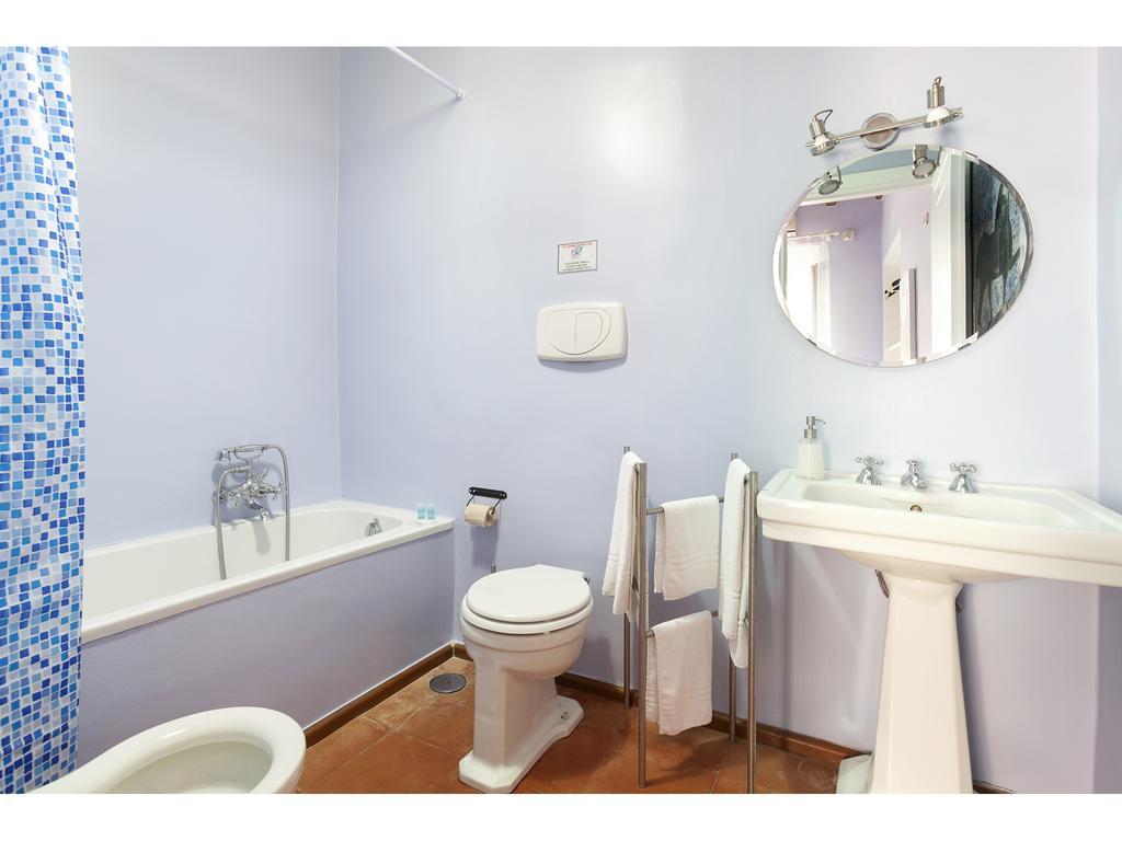 Apartment Via Farina * Rome