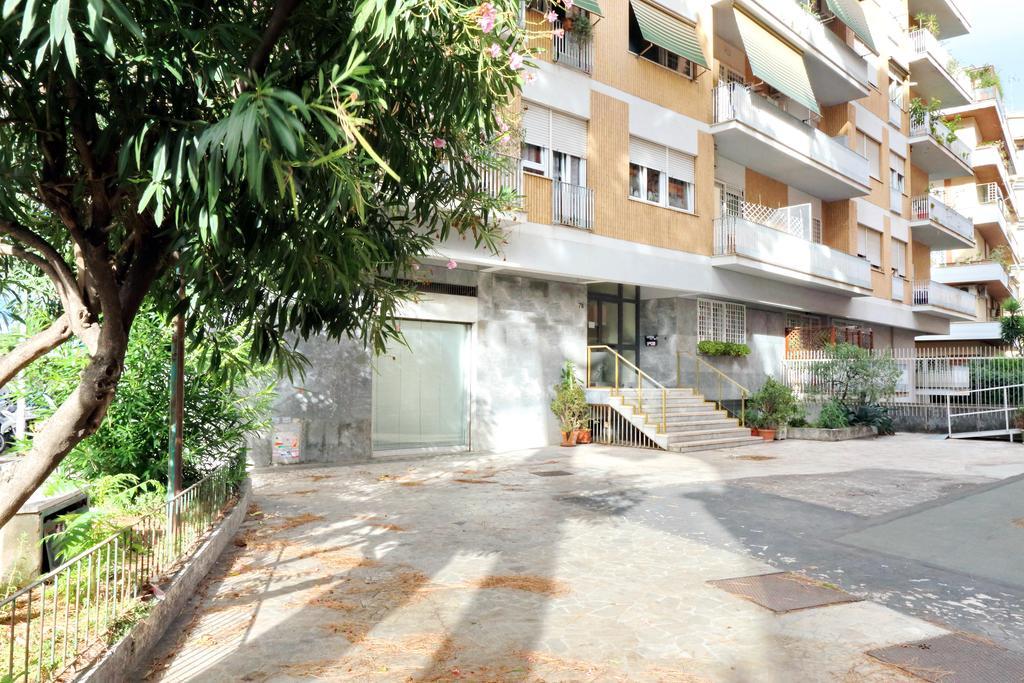 Di 130 M² Con 3 *