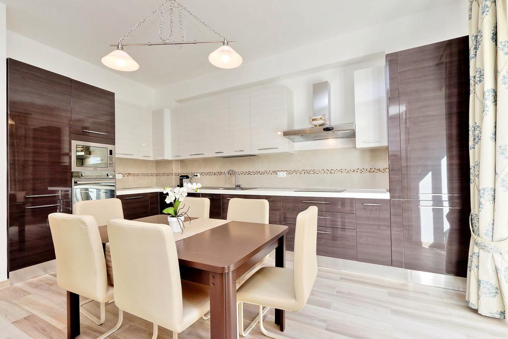 Di 130 M² Con 3 Roma