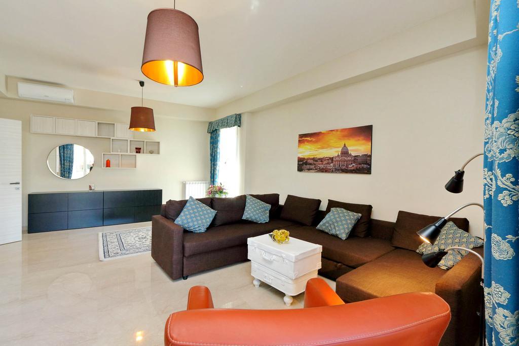 Di 130 M² Con 3 Appartamento Roma