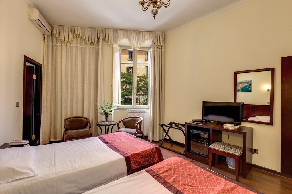 Guest house New Albatros Checkin Portafortuna Guesth House