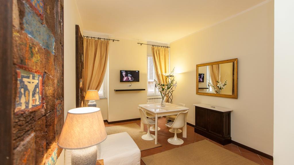 Apartment Rondanini View Rome