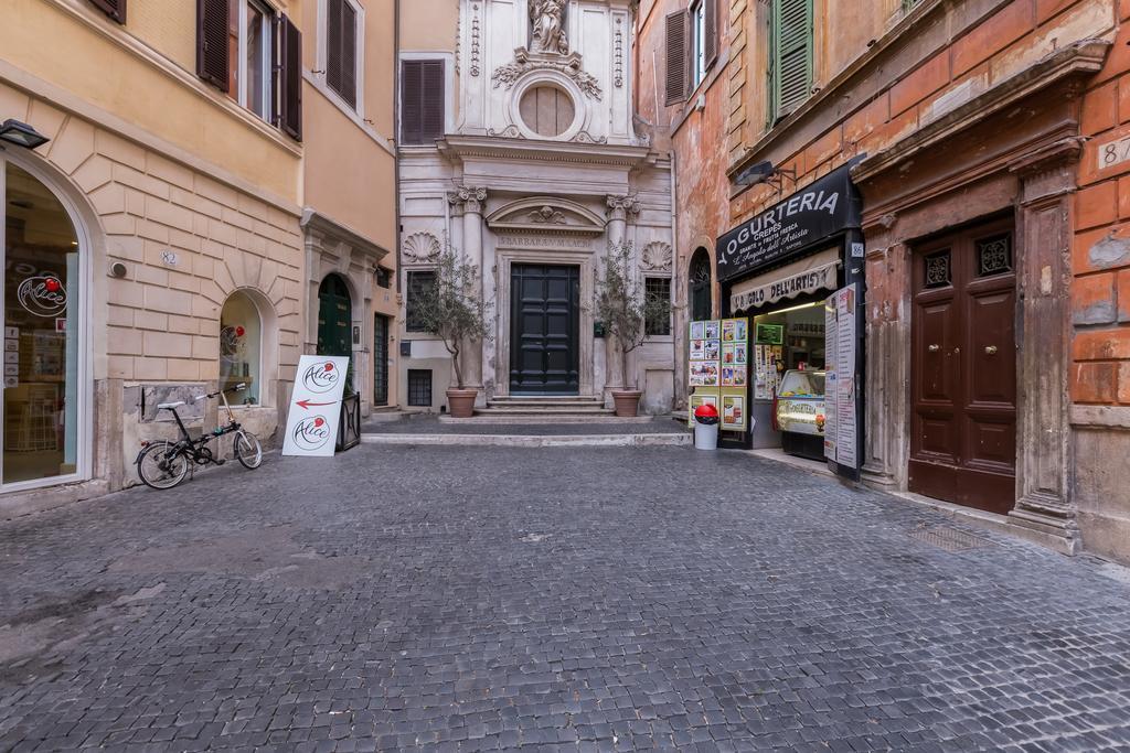 The Librari Rome