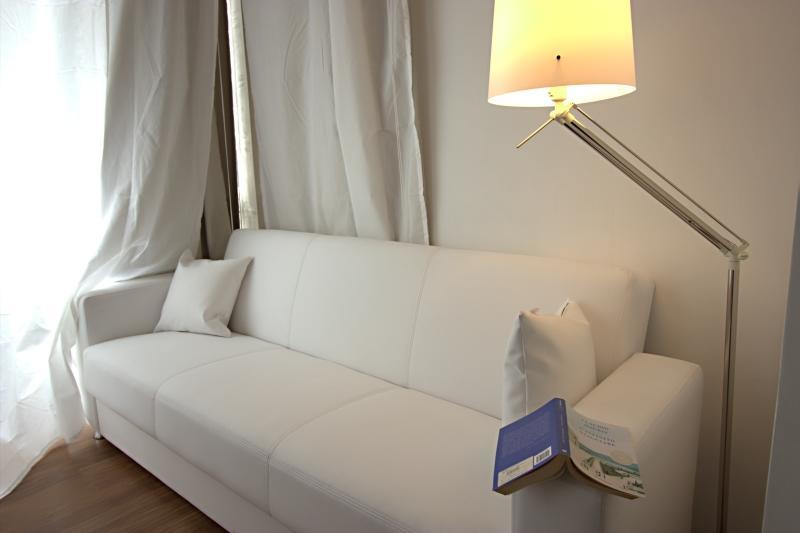 Flaneur Bed & Book Guest house
