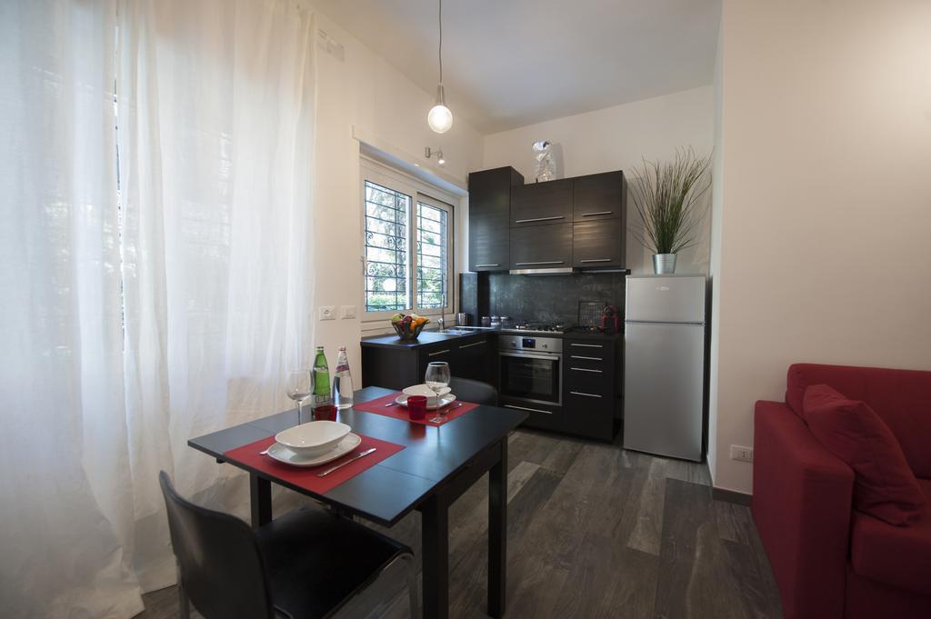 Apartment Porta Latina - Private Rome's Center *