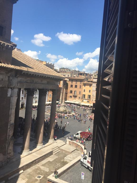 A Window On Pantheon Apartment Rome