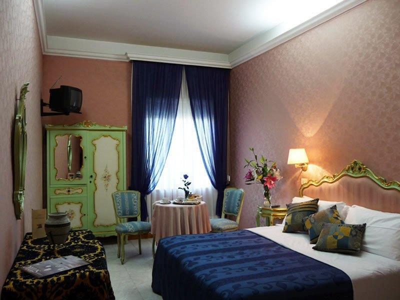 Hotel Romulus