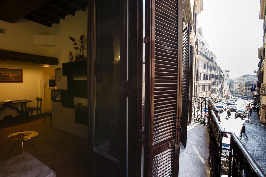 Crispi Appartamento Roma
