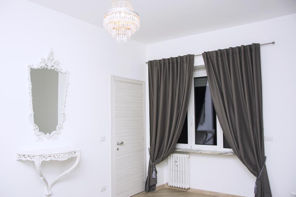 Gens Claudia, Vatican Luxury * Rome