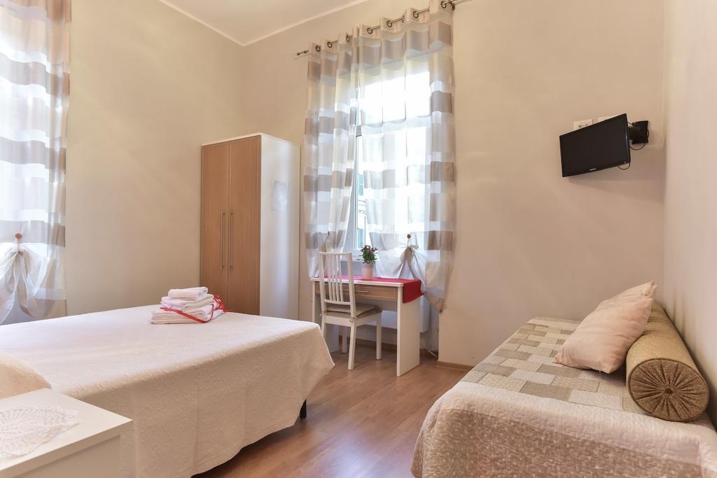 Claudia 3* Rome