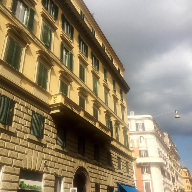 Bed & Breakfast Roman Suite Guest House Rome