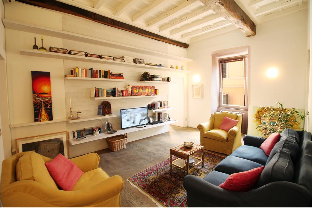 Apartment Trevi Fountain 2br