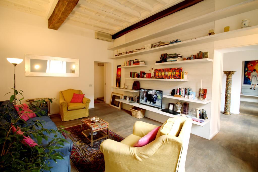 Apartment Trevi Fountain 2br