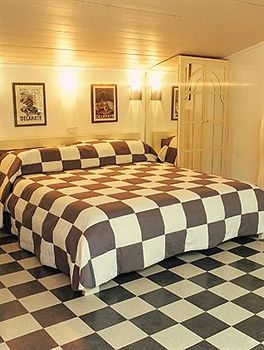 Laetitia Guest house 3*
