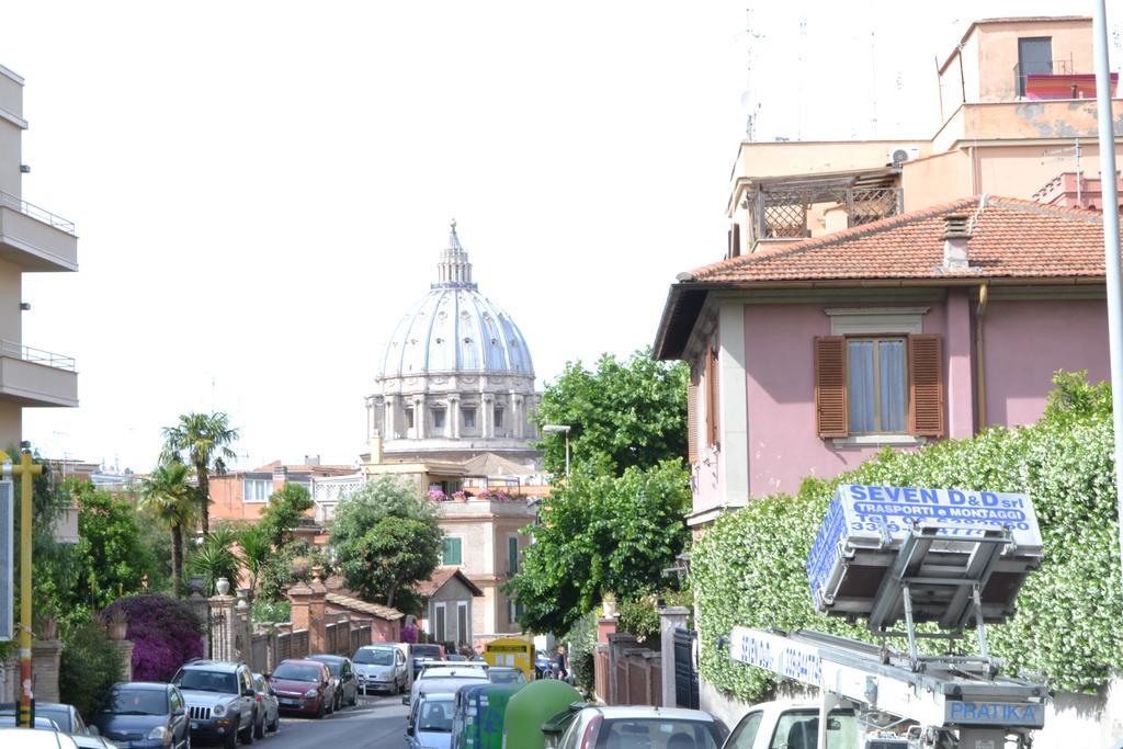 M&c San Pietro Basement House Appartamento Roma
