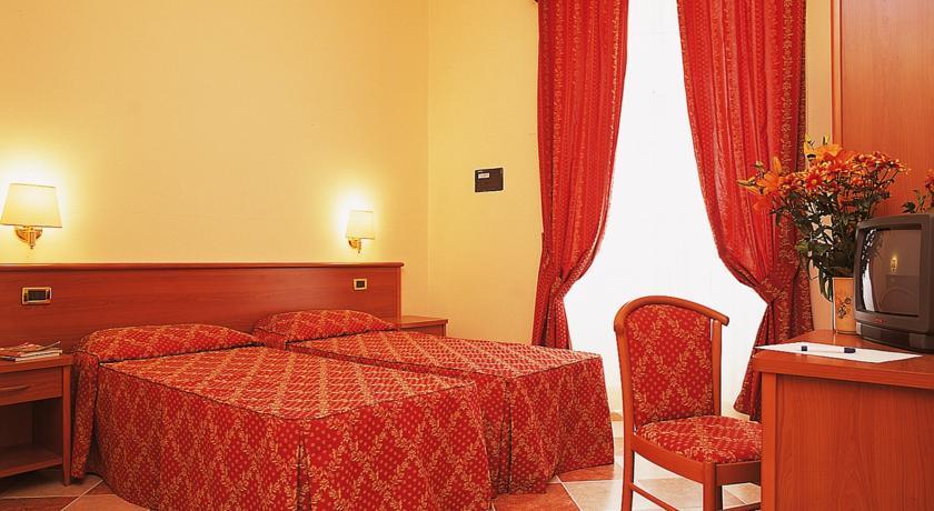Hotel Romantica 3*