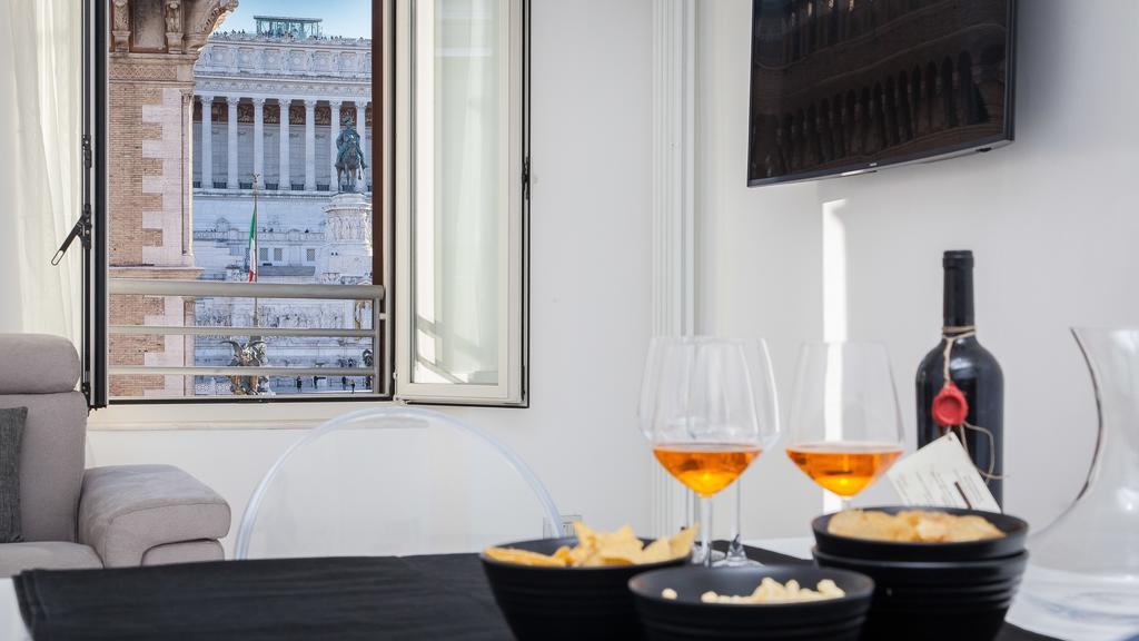 Vittoriano Apartments * Rome