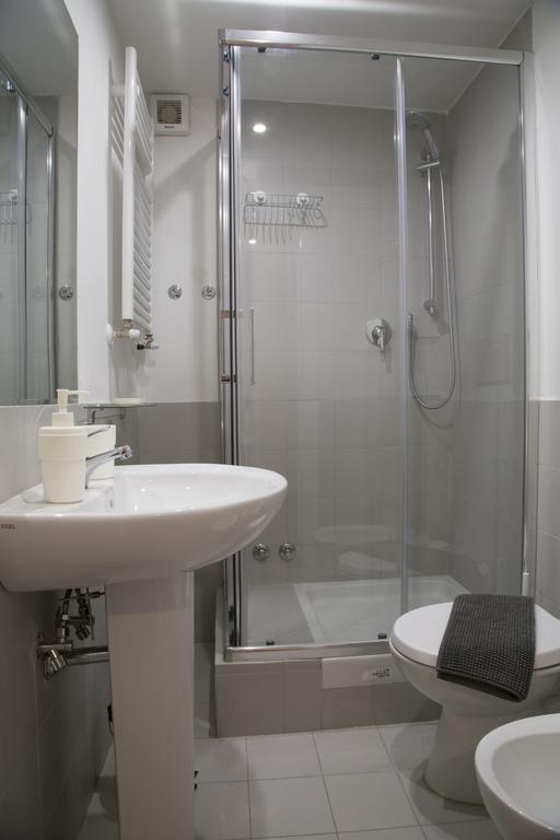 Apartment Cairoli Interno 9a - La Sapienza - Termini Station *