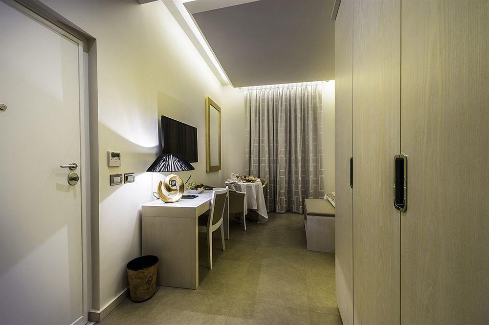 Augustana House Rome