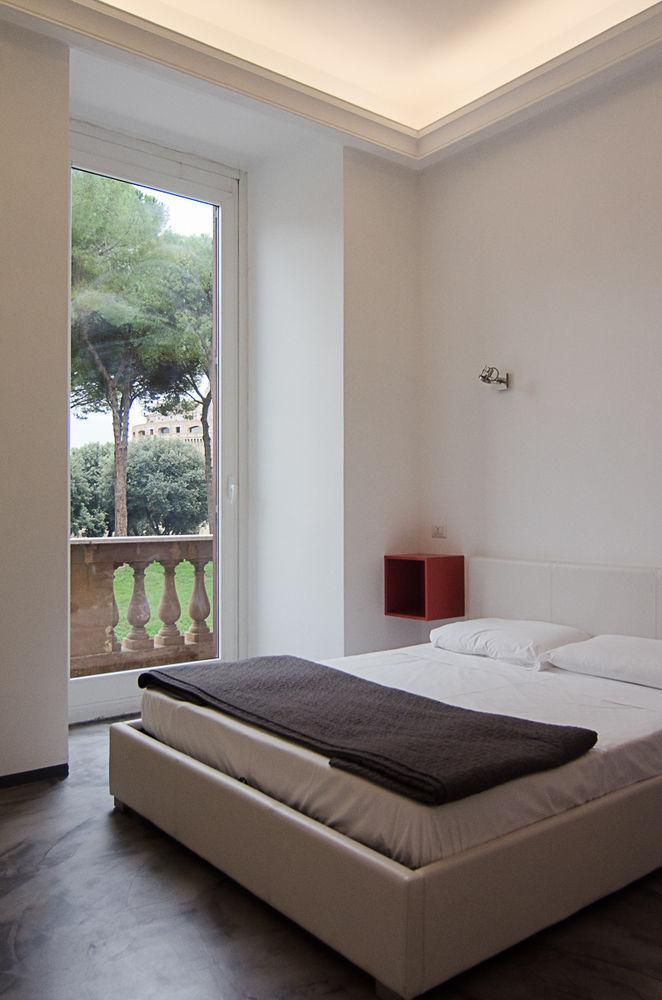 Guest house We Love Roma Guest House 2*