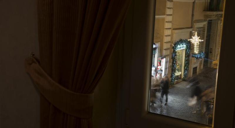 Guest house Domus Bocca Di Leone 3*