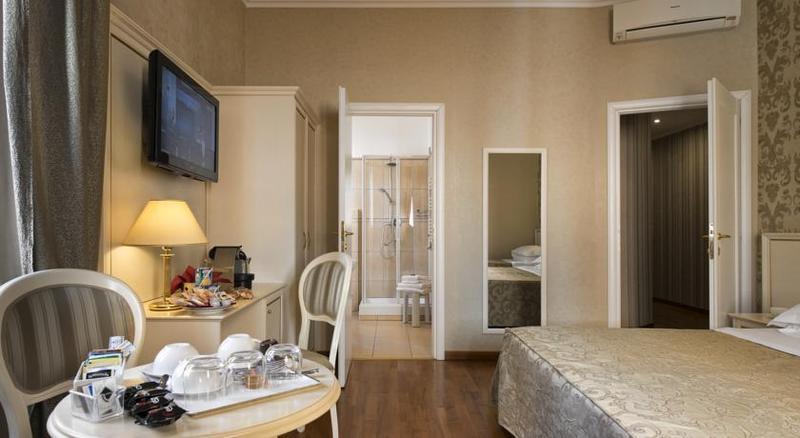 Guest house Domus Bocca Di Leone Rome