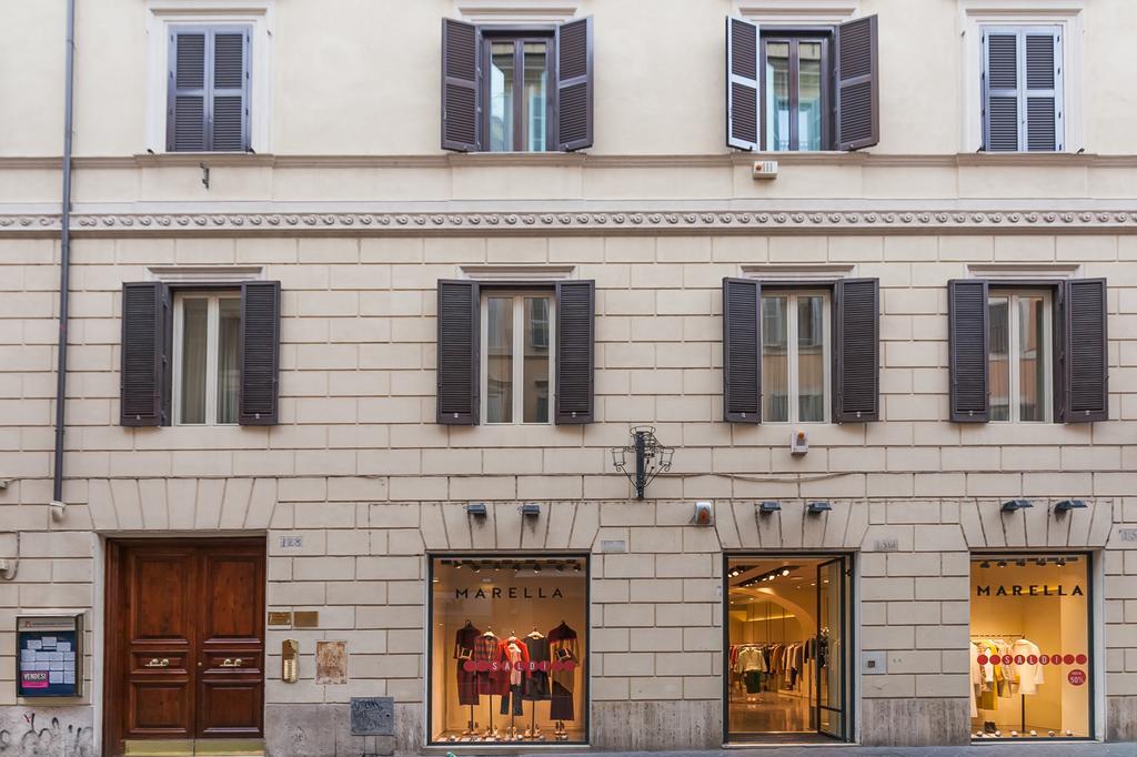 Dimora Frattina Bed & Breakfast Roma