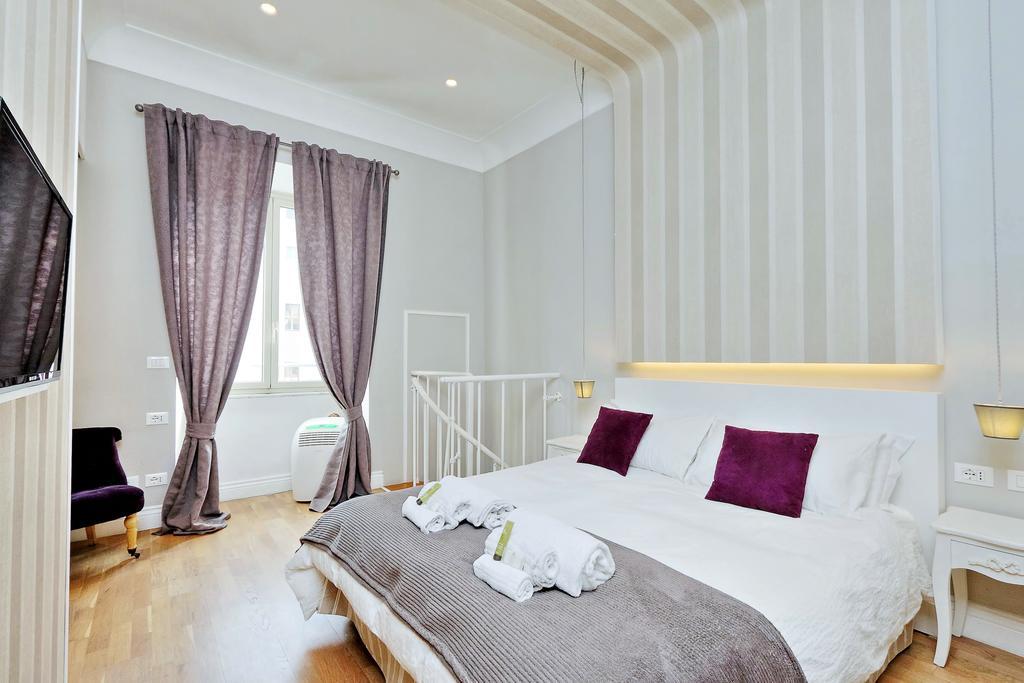 Elegant Vibia 300 Mt From Colosseum Appartamento Roma