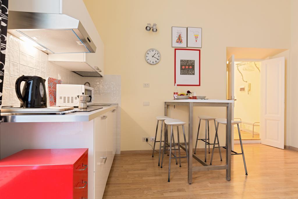 Apartment Colosseum By Alice Rome