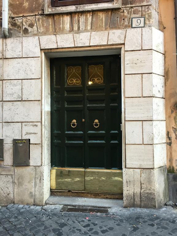 Pantheon Old Apartment